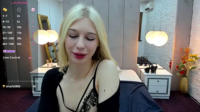 Snapshot of Yanna_miana chatting on December 20, 7:22 am Yanna miana online show from December 20, 7:22 am