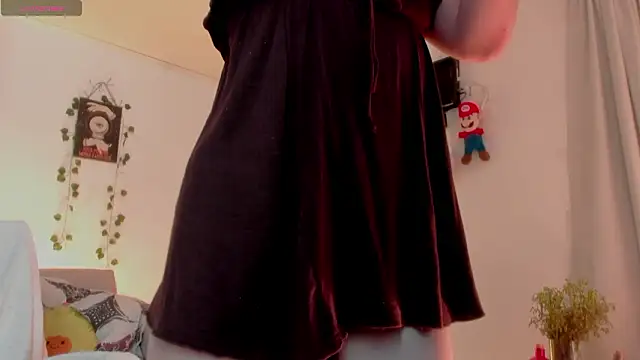 Snapshot of GenesisWhite chatting on March 22, 11:57 am GenesisWhite online show from March 22, 11:57 am