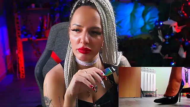 MonicaMaxwel online show from January 13, 3:26 pm