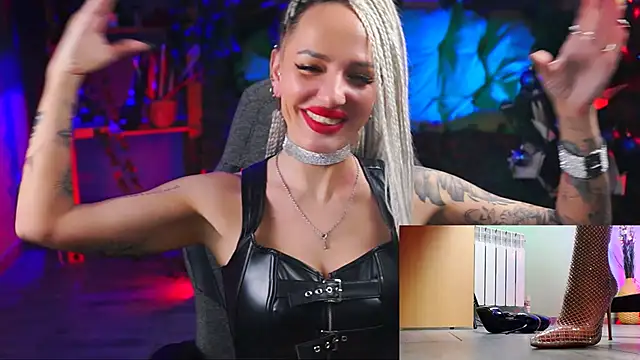 MonicaMaxwel online show from January 13, 6:27 pm