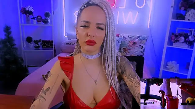 MonicaMaxwel online show from January 14, 3:04 pm