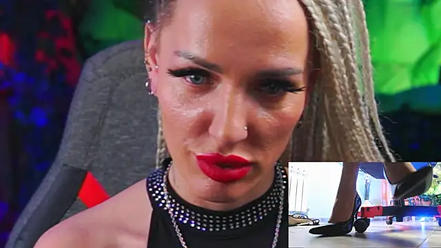MonicaMaxwel online show from January 20, 3:39 pm