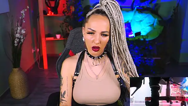 MonicaMaxwel online show from February 4, 11:16 am
