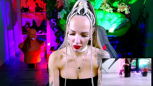 MonicaMaxwel online show from November 1, 12:18 pm