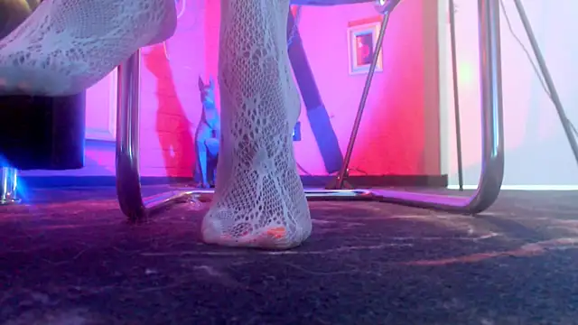 MonicaMaxwel online show from February 20, 10:38 am