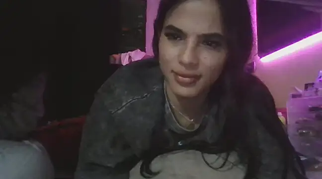 Snapshot of Samys_World chatting on February 10, 2:52 am Samys World online show from February 10, 2:52 am