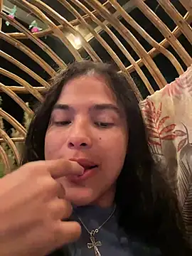 Snapshot of Samys_World chatting on February 25, 3:52 am Samys World online show from February 25, 3:52 am