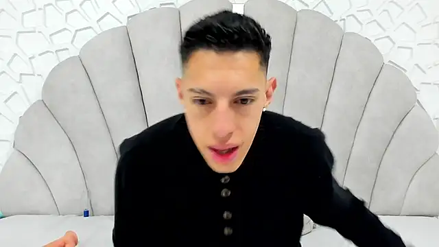 thiago19s online show from May 8, 1:38 pm
