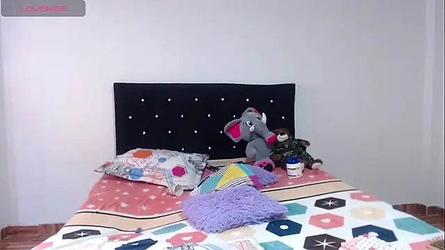 Snapshot of Zasha_Kaira chatting on March 25, 9:54 pm Zasha Kaira online show from March 25, 9:54 pm