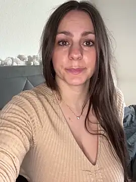 Loella-Rose online show from December 15, 8:29 am