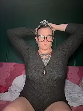 quinnmariexo online show from April 29, 12:05 am