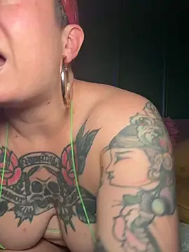 quinnmariexo online show from June 20, 3:42 am