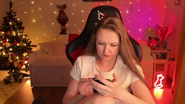 desperatehousewife   online show from December 26, 12:49 pm
