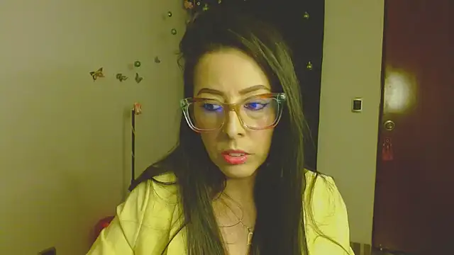 ella peck online show from December 2, 4:51 am