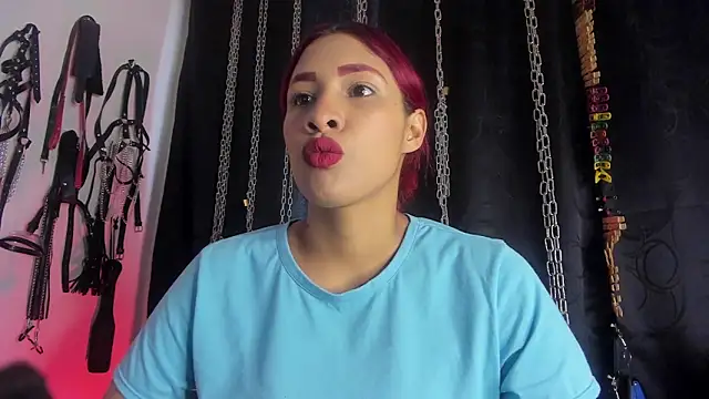 charrlotte quinn online show from February 1, 4:38 pm