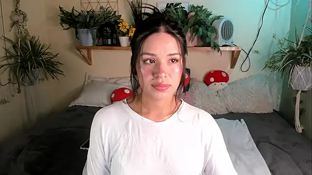 Snapshot of MiaaRose chatting on March 3, 6:47 pm MiaaRose online show from March 3, 6:47 pm