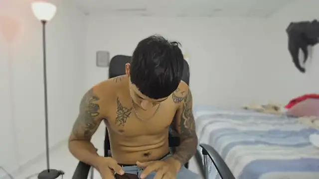 slim master12 online show from February 23, 9:34 pm