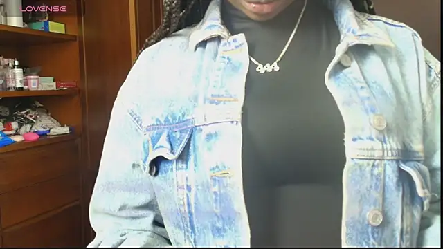 Raquel jones online show from October 3, 12:24 pm