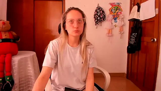 Adele johnsonn1 online show from February 27, 4:40 pm