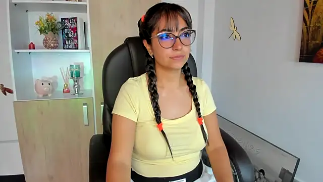 Isabellaa22 1 online show from February 28, 3:04 pm