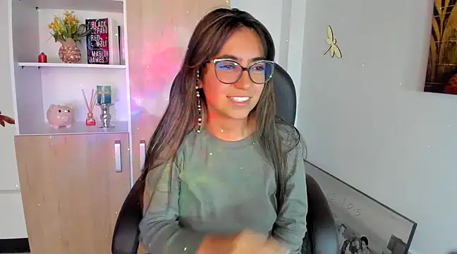 Isabellaa22 1 online show from March 12, 4:56 pm