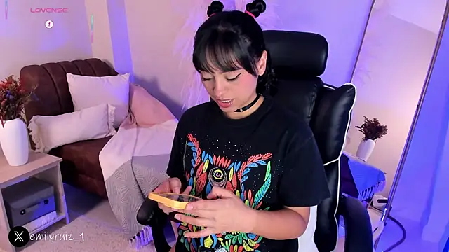 emilyruiz1 online show from February 25, 4:05 pm