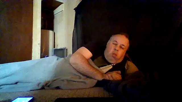 Nightshade7712 online show from December 14, 7:51 pm