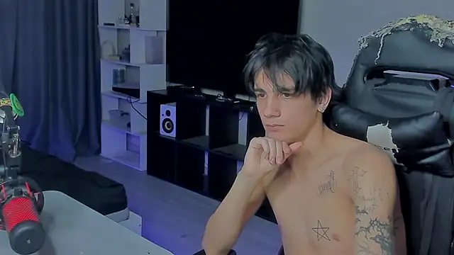 MarkBrowniii online show from October 9, 11:58 pm