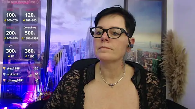 ninarandmann online show from December 22, 7:52 pm