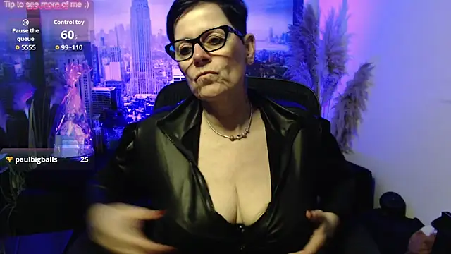ninarandmann online show from April 29, 3:27 pm