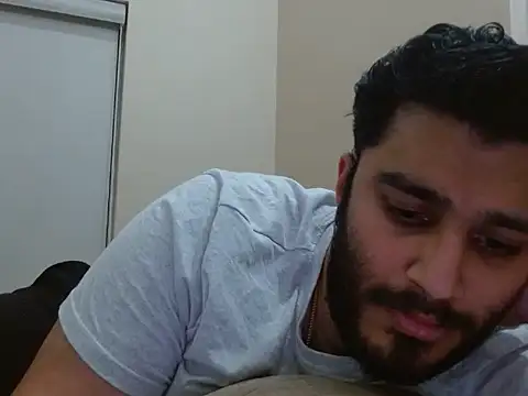 robintoit online show from November 14, 4:17 pm