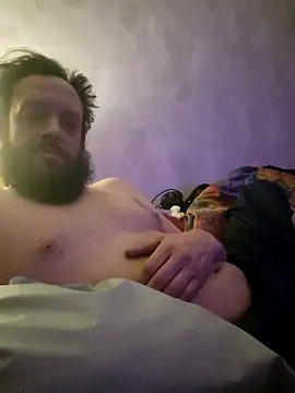 Snapshot of high_andlow420 chatting on December 2, 10:56 pm high andlow420 online show from December 2, 10:56 pm