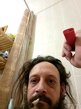 Snapshot of high_andlow420 chatting on February 20, 2:13 pm high andlow420 online show from February 20, 2:13 pm