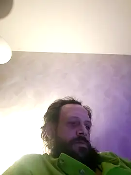 Snapshot of high_andlow420 chatting on March 1, 2:26 am high andlow420 online show from March 1, 2:26 am