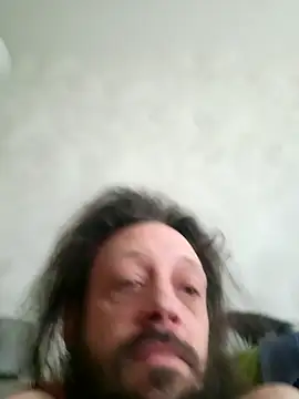 Snapshot of high_andlow420 chatting on March 5, 9:27 am high andlow420 online show from March 5, 9:27 am