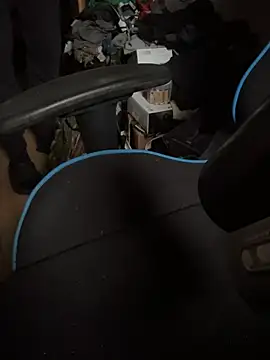 Snapshot of po24_gabor chatting on February 10, 8:18 am po24 gabor online show from February 10, 8:18 am