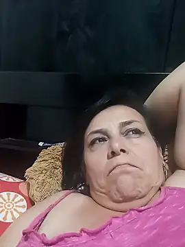 Snapshot of Natasha_milf__ chatting on January 23, 3:37 am Natasha milf online show from January 23, 3:37 am