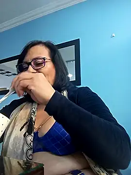 Snapshot of Natasha_milf__ chatting on March 15, 4:43 pm Natasha milf online show from March 15, 4:43 pm