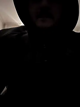 Snapshot of mysticfalls37 chatting on April 5, 11:51 am mysticfalls37 online show from April 5, 11:51 am