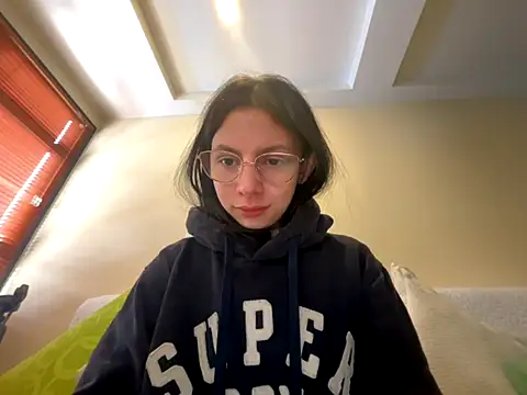 Bonniepark online show from September 12, 1:22 pm