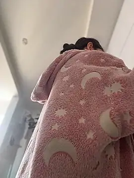 Bonniepark online show from November 30, 1:04 pm