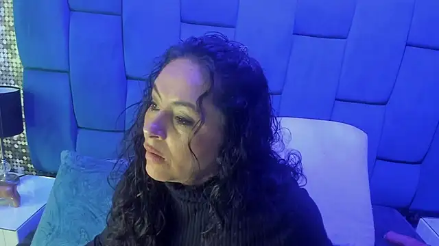 Snapshot of hanny_milf chatting on October 24, 11:17 am hanny milf online show from October 24, 11:17 am