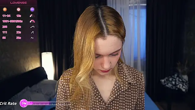 Snapshot of MariamAven chatting on October 5, 5:28 am MariamAven online show from October 5, 5:28 am