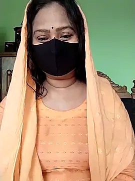 Idhika Paul online show from March 7, 8:34 am