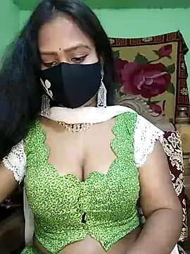 Idhika Paul online show from March 10, 9:51 pm