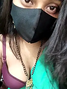 Idhika Paul online show from September 28, 10:04 pm