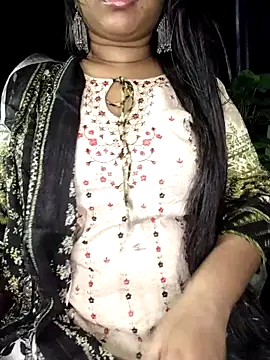 Idhika Paul online show from October 6, 4:43 am