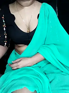 Idhika Paul online show from May 9, 3:28 pm