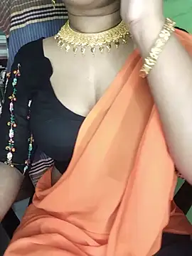 Idhika Paul online show from May 19, 5:19 pm