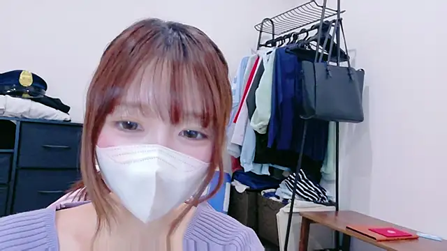 Snapshot of Yui-Ch chatting on March 5, 12:56 pm Yui-Ch online show from March 5, 12:56 pm